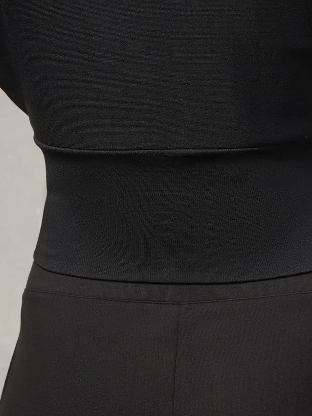Agnes Sweatshirt mit durchgehendem Reißverschluss Agnes Sweatshirt mit durchgehendem Reißverschluss