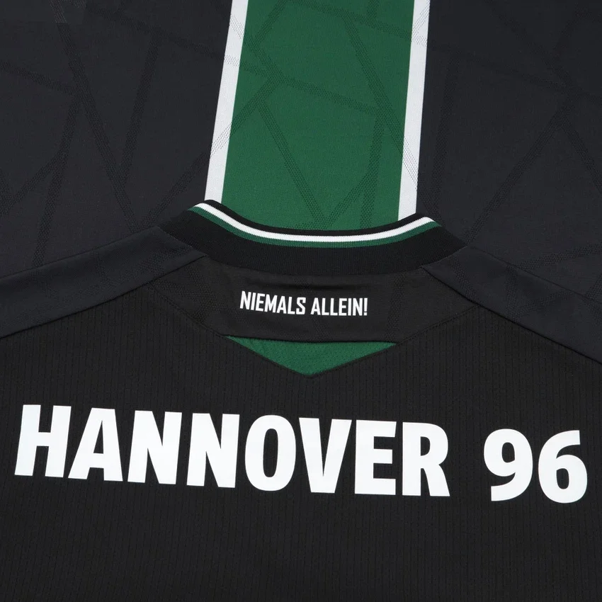 Hannover 96 2025/26 Auswärts-Trikot für Erwachsene Hannover 96 2025/26 Auswärts-Trikot für Erwachsene