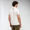 Strahlendes Poloshirt mit Stehkragen